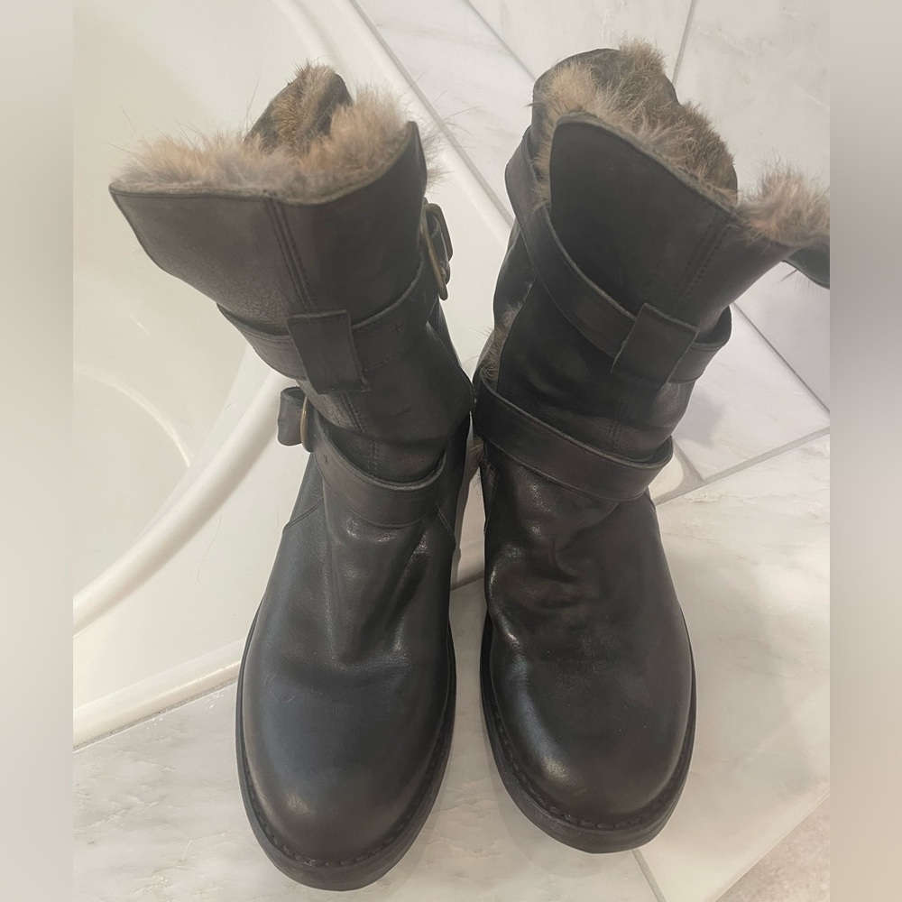 Fur lined leather biker boots